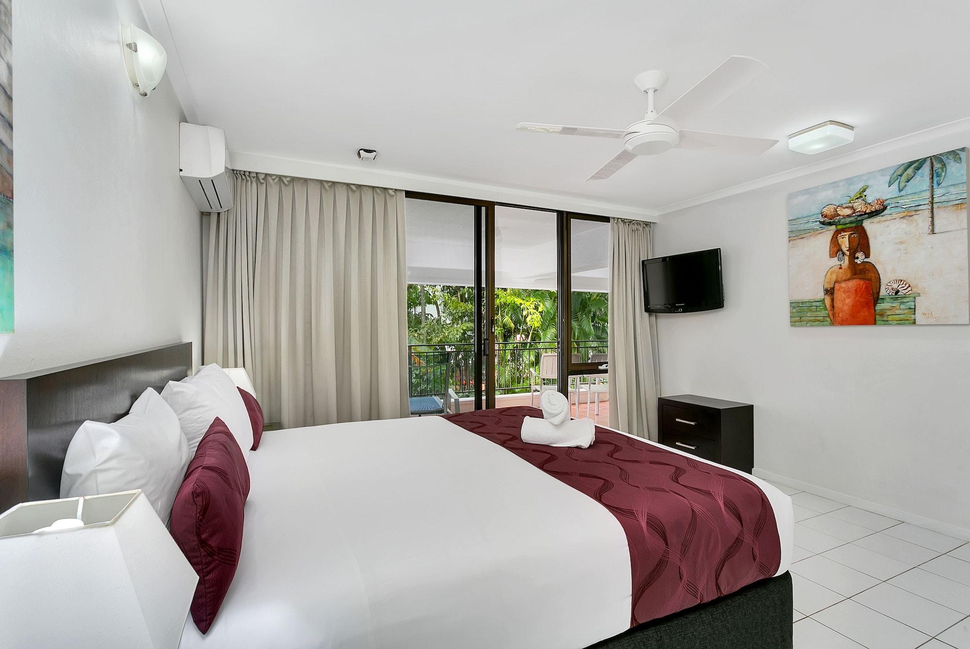 Roydon Beachfront Apartments Trinity Beach Buitenkant foto