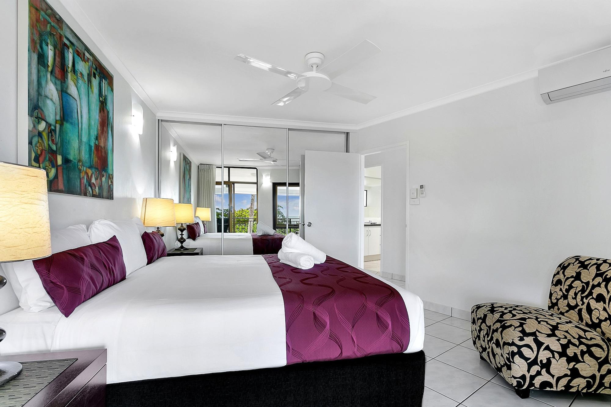 Roydon Beachfront Apartments Trinity Beach Buitenkant foto