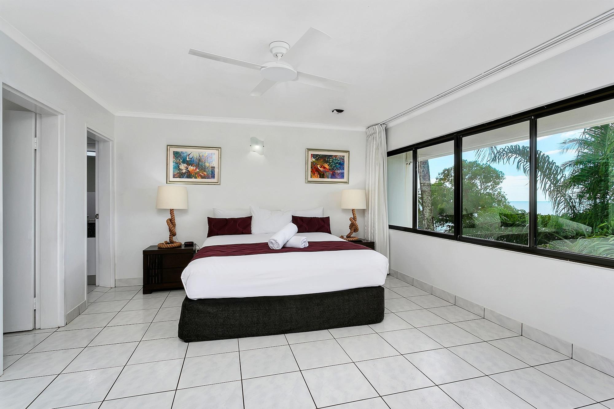 Roydon Beachfront Apartments Trinity Beach Buitenkant foto